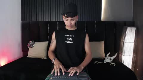 Snapshot of dominic_ghost chatting on 14, 10, 2025 Dominic online show from 14, 10, 2025