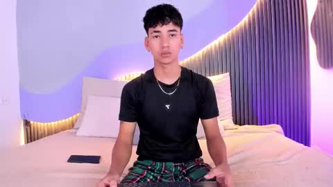 Snapshot of dominic_ghost chatting on 6, 11, 2025 Dominic online show from 6, 11, 2025