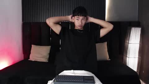 Snapshot of dominic_ghost chatting on 25, 11, 2025 Dominic online show from 25, 11, 2025