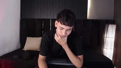 Snapshot of dominic_ghost chatting on 30, 11, 2025 Dominic online show from 30, 11, 2025