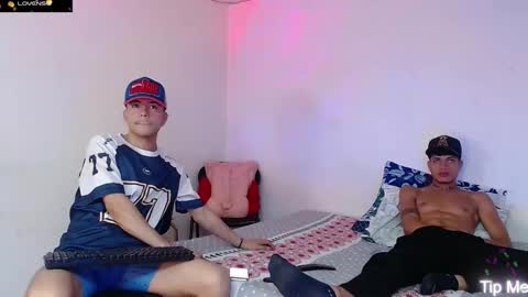 Snapshot of dominic_hanks chatting on 27, 11, 2025 DOMINIC AND ANDREW online show from 27, 11, 2025