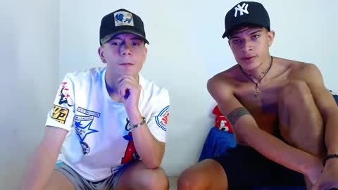 Snapshot of dominic_hanks chatting on 17, 12, 2025 DOMINIC AND ANDREW online show from 17, 12, 2025