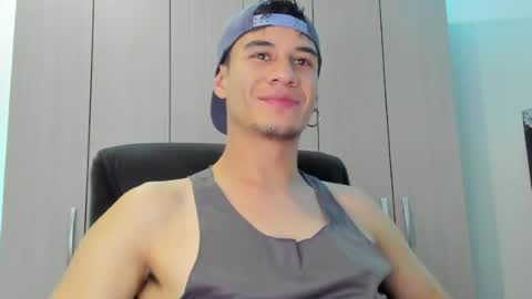 Snapshot of dominic_radccliffe chatting on 17, 5, 2026 Your real love online show from 17, 5, 2026