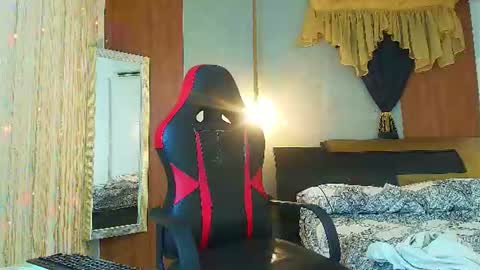 Snapshot of dominic_smith_ chatting on 19, 6, 2026 dominic_smith_ online show from 19, 6, 2026