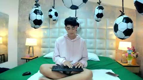 DOMINIC  online show from 13, 6, 2026