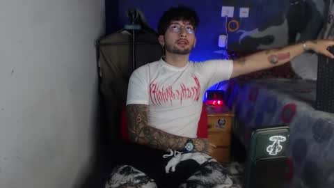 Snapshot of dominus_kane chatting on 12, 11, 2025 dominus_kane online show from 12, 11, 2025