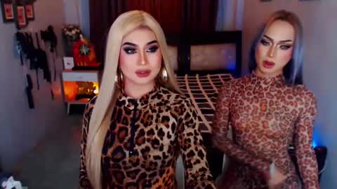 Snapshot of dominuscockwhore chatting on 27, 10, 2025 blair online show from 27, 10, 2025