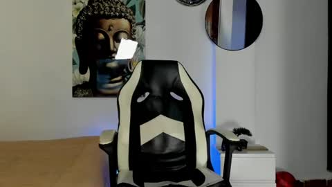 dominyck_ online show from 8, 7, 2026