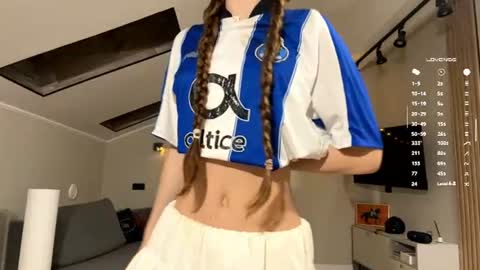 Kira online show from 12, 6, 2026