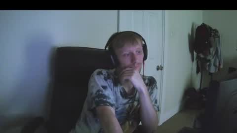 Snapshot of domohead0 chatting on 14, 6, 2026 dom online show from 14, 6, 2026