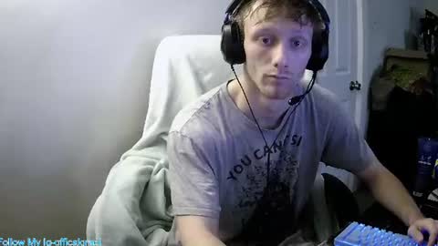 Snapshot of domohead0 chatting on 19, 7, 2026 dom online show from 19, 7, 2026