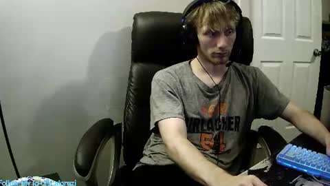 Snapshot of domohead0 chatting on 27, 7, 2026 dom online show from 27, 7, 2026