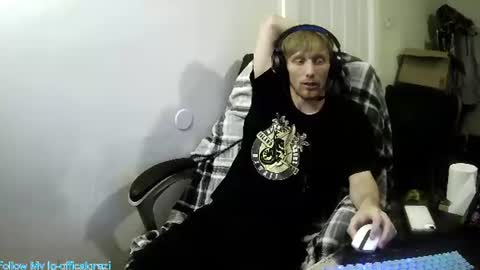 Snapshot of domohead0 chatting on 4, 8, 2026 dom online show from 4, 8, 2026