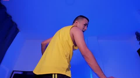 Donat Independent Model online show from 20, 4, 2026