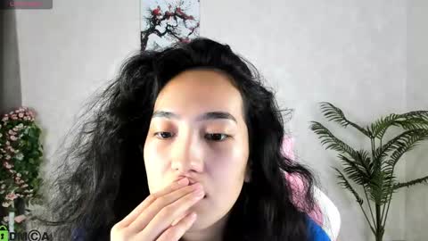 Aura online show from 17, 9, 2025