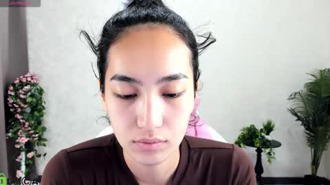 Aura online show from 24, 10, 2025