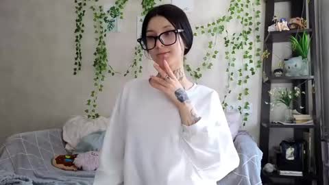 Snapshot of donnahinnes chatting on 26, 5, 2026 DonnaHeartman online show from 26, 5, 2026