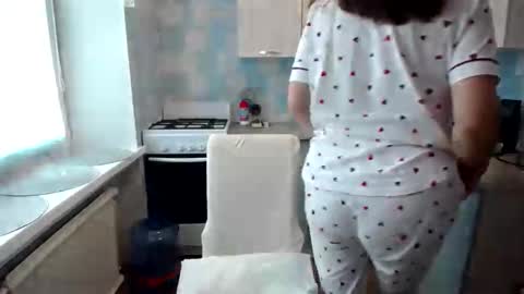 Tatiana 43 curvy sexy body and Joanna redhead 39 years online show from 15, 9, 2025