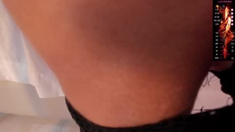 Snapshot of donnapaul_ chatting on 11, 1, 2025 Paula DiazGMT-5 0730 - 1400 online show from 11, 1, 2025