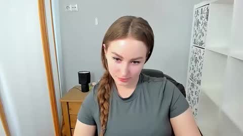 Snapshot of donnasensual chatting on 12, 9, 2025 DonnaSensual online show from 12, 9, 2025