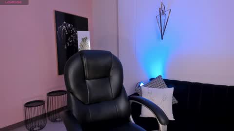  Donna Stonne  online show from 13, 1, 2025