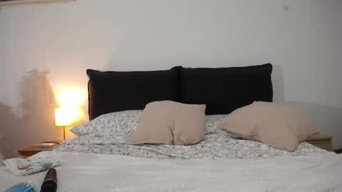 Snapshot of dontcallmeangel_ chatting on 12, 10, 2025 Iara online show from 12, 10, 2025