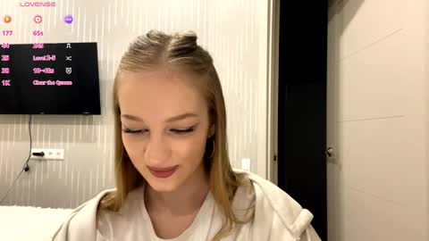 Snapshot of doreathagustave chatting on 4, 6, 2026 Anika online show from 4, 6, 2026