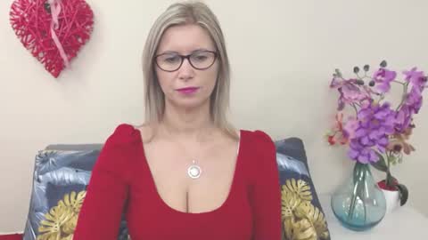 Snapshot of doreenkiss chatting on 17, 12, 2024 DoreenSexy online show from 17, 12, 2024