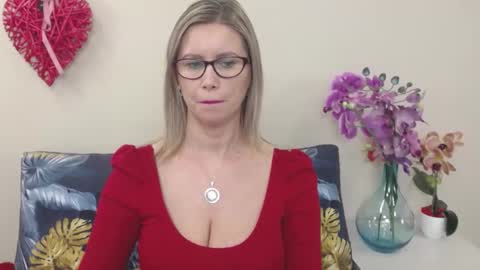 Snapshot of doreenkiss chatting on 24, 1, 2025 DoreenSexy online show from 24, 1, 2025