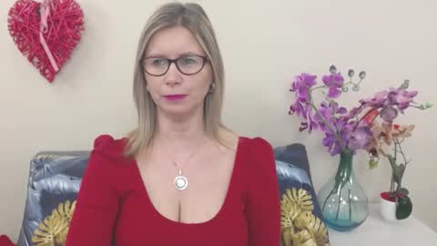 Snapshot of doreenkiss chatting on 6, 3, 2025 DoreenSexy online show from 6, 3, 2025