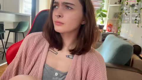 Alice online show from 25, 2, 2025