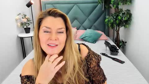 Snapshot of doriana_gray chatting on 14, 9, 2025 doriana_gray online show from 14, 9, 2025