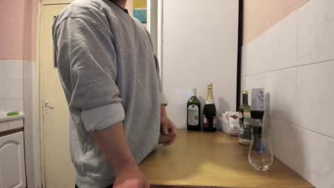 menu  below online show from 14, 3, 2026