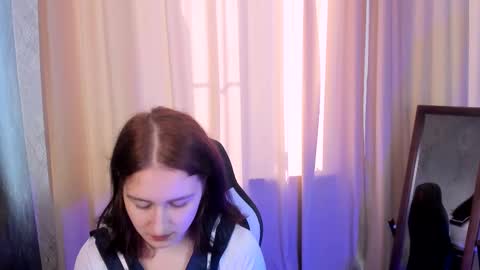 Snapshot of doris_coy_ chatting on 9, 10, 2025 Doris online show from 9, 10, 2025