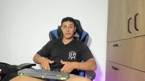 dorman_boy online show from 7, 1, 2026