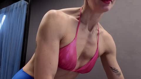 Snapshot of dorothy_meyer chatting on 7, 11, 2025 Dorothy Next stream on Monday at 3am-9am online show from 7, 11, 2025