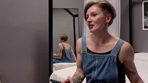 Snapshot of dorothy_meyer chatting on 29, 11, 2025 Dorothy Next stream on Monday at 3am-9am online show from 29, 11, 2025