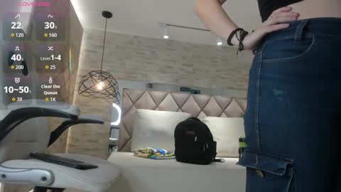 Snapshot of dorothy_vegga chatting on 6, 10, 2025 DOROTHY online show from 6, 10, 2025