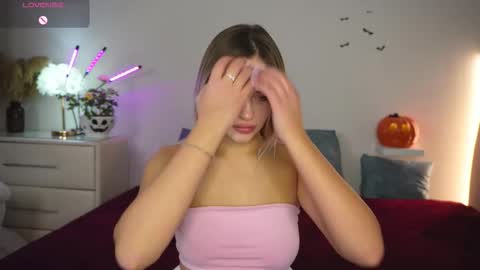 Snapshot of dorretangel chatting on 30, 10, 2025 Amy online show from 30, 10, 2025