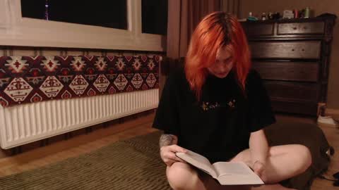 Snapshot of dosbox98 chatting on 10, 1, 2025 stupid ass online show from 10, 1, 2025