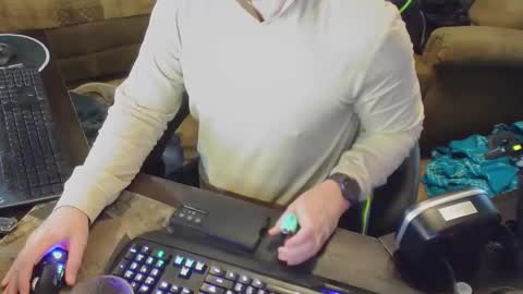 Snapshot of dotyoureyezez chatting on 26, 12, 2024 DotYourEyezez  online show from 26, 12, 2024