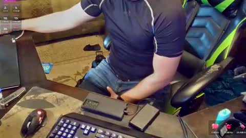 Snapshot of dotyoureyezez chatting on 28, 12, 2024 DotYourEyezez  online show from 28, 12, 2024