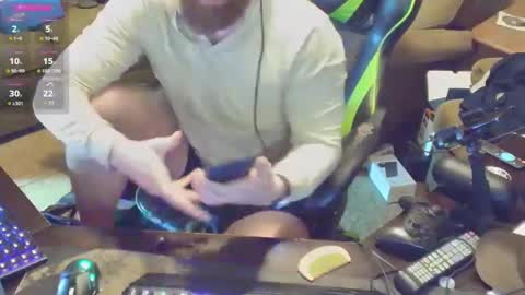 Snapshot of dotyoureyezez chatting on 3, 2, 2025 DotYourEyezez  online show from 3, 2, 2025