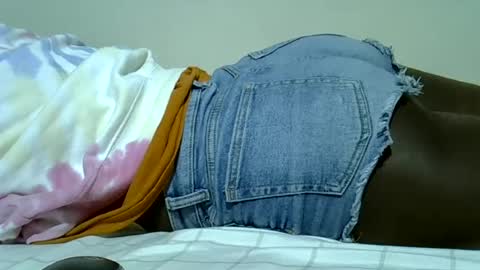 Snapshot of double_love9 chatting on 21, 6, 2026 bellie online show from 21, 6, 2026