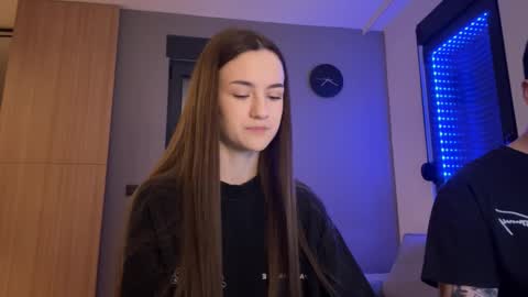 Snapshot of double_sun chatting on 3, 12, 2025 Alice and Mark online show from 3, 12, 2025