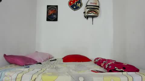 Snapshot of douglas_gallegos chatting on 11, 12, 2024 douglas_gallegos online show from 11, 12, 2024