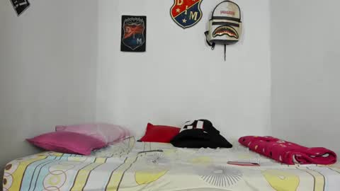 Snapshot of douglas_gallegos chatting on 14, 12, 2024 douglas_gallegos online show from 14, 12, 2024