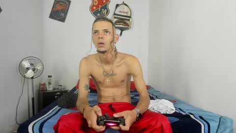 Snapshot of douglas_gallegos chatting on 11, 1, 2025 douglas_gallegos online show from 11, 1, 2025