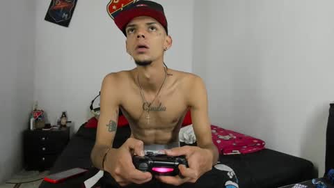 Snapshot of douglas_gallegos chatting on 15, 1, 2025 douglas_gallegos online show from 15, 1, 2025