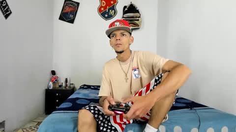 Snapshot of douglas_gallegos chatting on 17, 1, 2025 douglas_gallegos online show from 17, 1, 2025